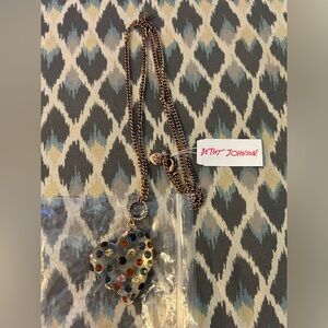 NWT Betsey Johnson Mixed Multi-Colored Stone Lucite Heart Long Pendant Necklace